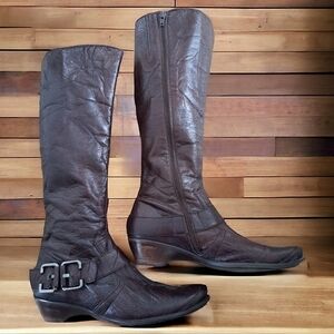 Karston brown leather boots Cowboy style heel boots with loop zipper on the side